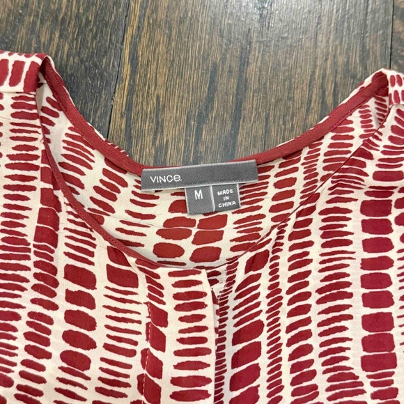 VINCE 100% SILK BUTTON UP SIDE SLITS HI LOW HEM CREW NECK TOP SLEEVELESS SIZE M - Picture 5 of 9